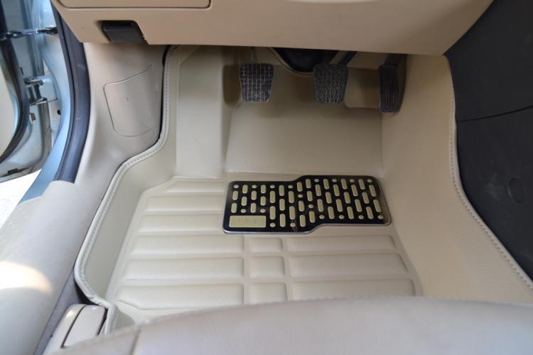 Bọc lót sàn da ô tô