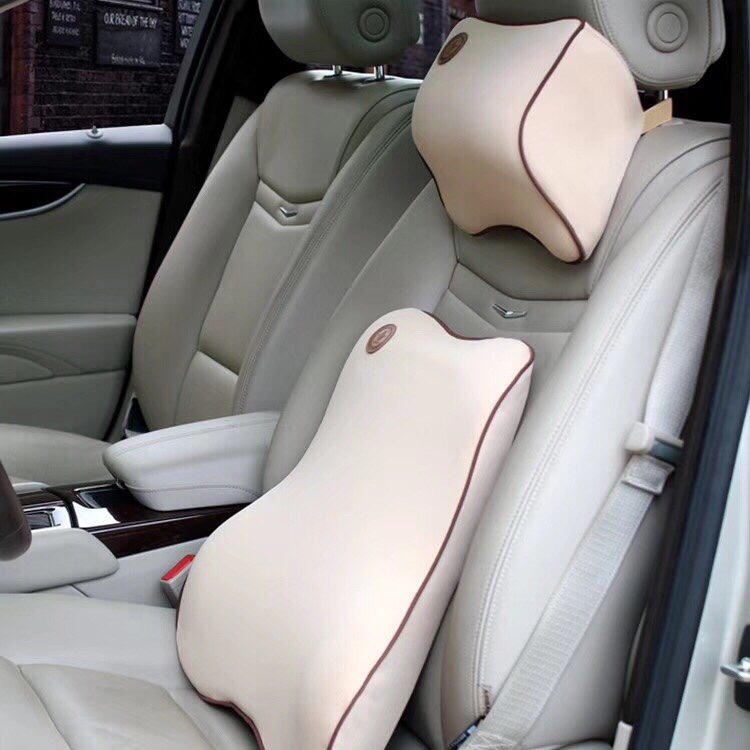 Gối tựa lưng đầu cao su non trên ghế ô tô