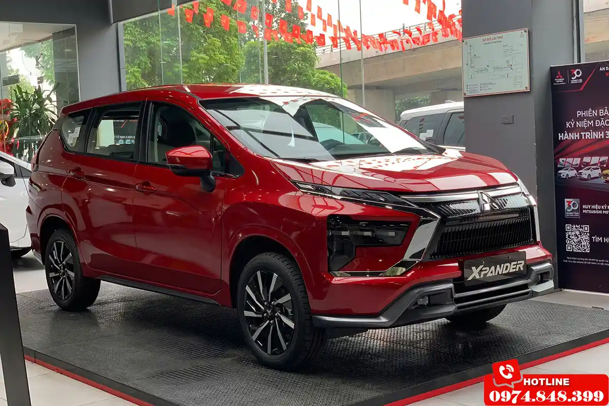 Bảng giá lăn bánh dự kiến của Mitsubishi Xpander và Toyota Rush năm 2026 tại TP.HCM, Hà Nội và tỉnh lẻ.