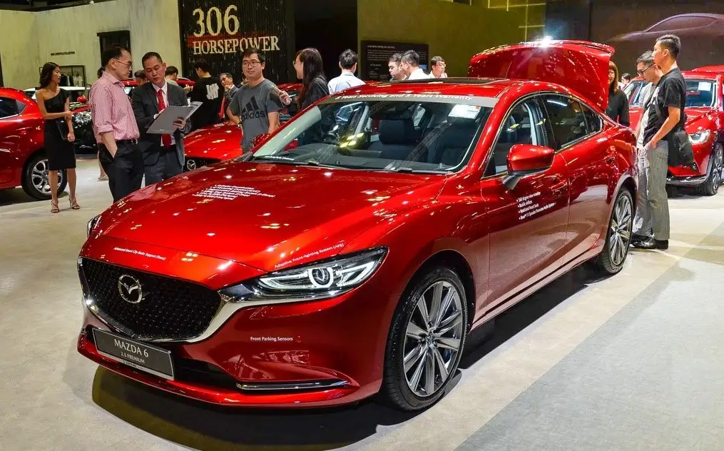 FAQ về giá lăn bánh và chi phí sở hữu Mazda 6 2026