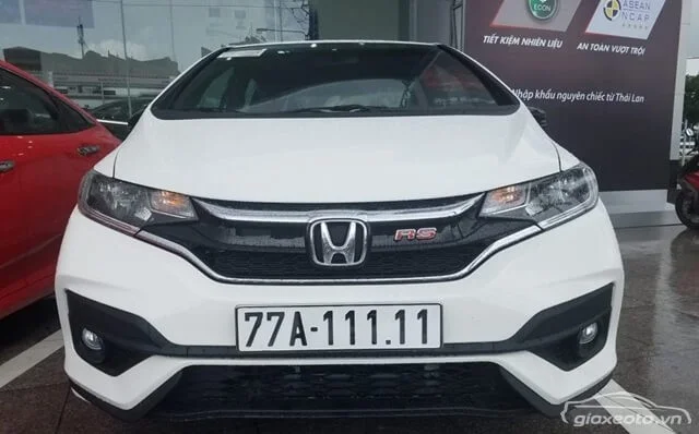 Kiểm tra động cơ xe Honda Jazz 2019 cũ trước khi mua