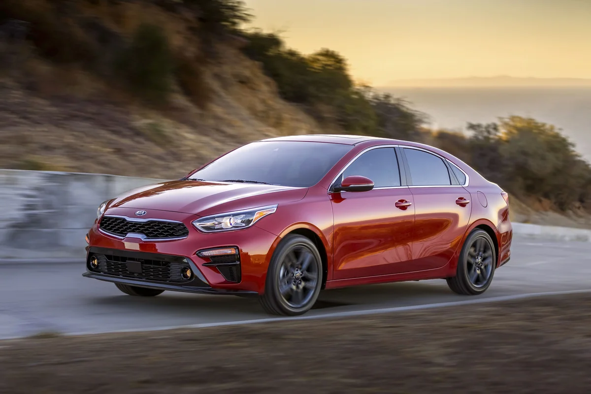 Động cơ Kia Forte 1.6L và 2.0L, công nghệ Dual CVVT, tiết kiệm xăng