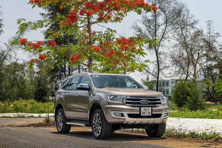 Hình ảnh xe Ford Everest 2019 bên ngoài