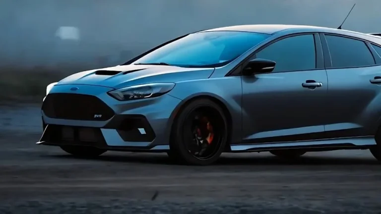 Hình ảnh tổng thể Ford Focus 2026 màu trắng di chuyển trên đường