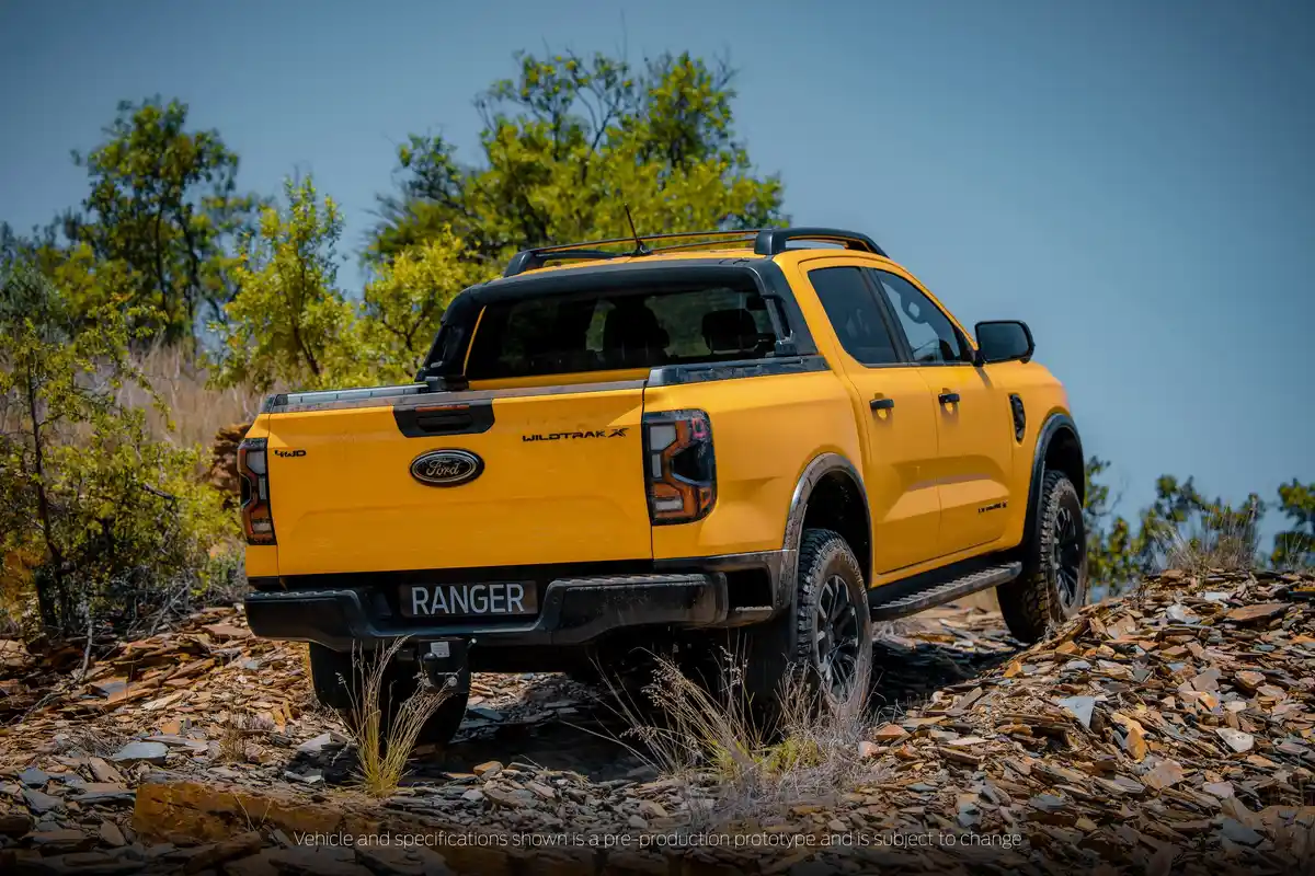Ford Ranger Wildtrak vượt địa hình off-road