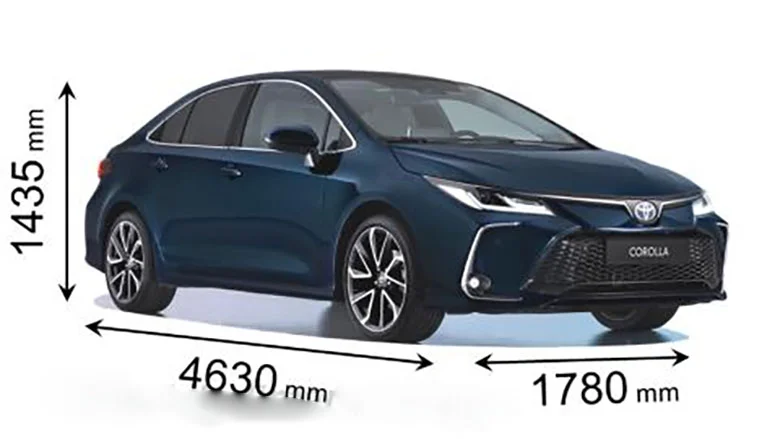 Khoang hành lý của xe Toyota Corolla Altis 2019 với dung tích lớn.