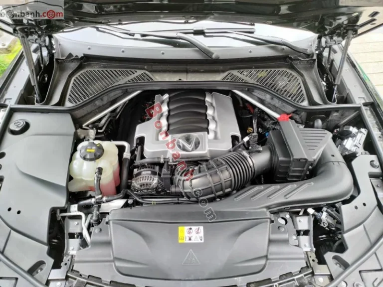 Động cơ V8 6.2L VinFast President và hộp số ZF