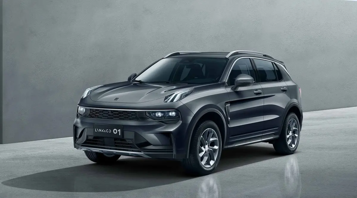 Hình ảnh xe Lynk & Co 01 màu trắng tại Việt Nam.