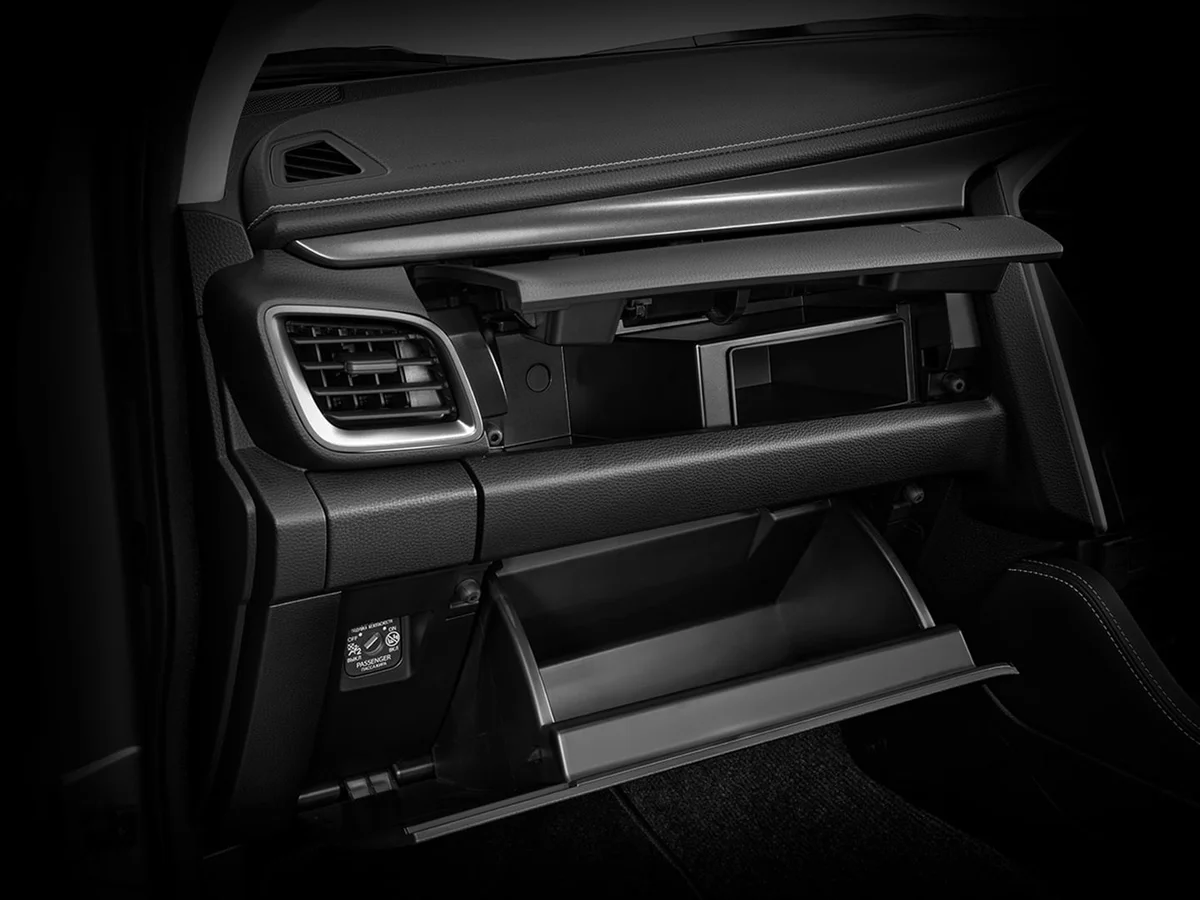 Bảng điều khiển Isuzu Mu-X 7 chỗ và các nút chức năng