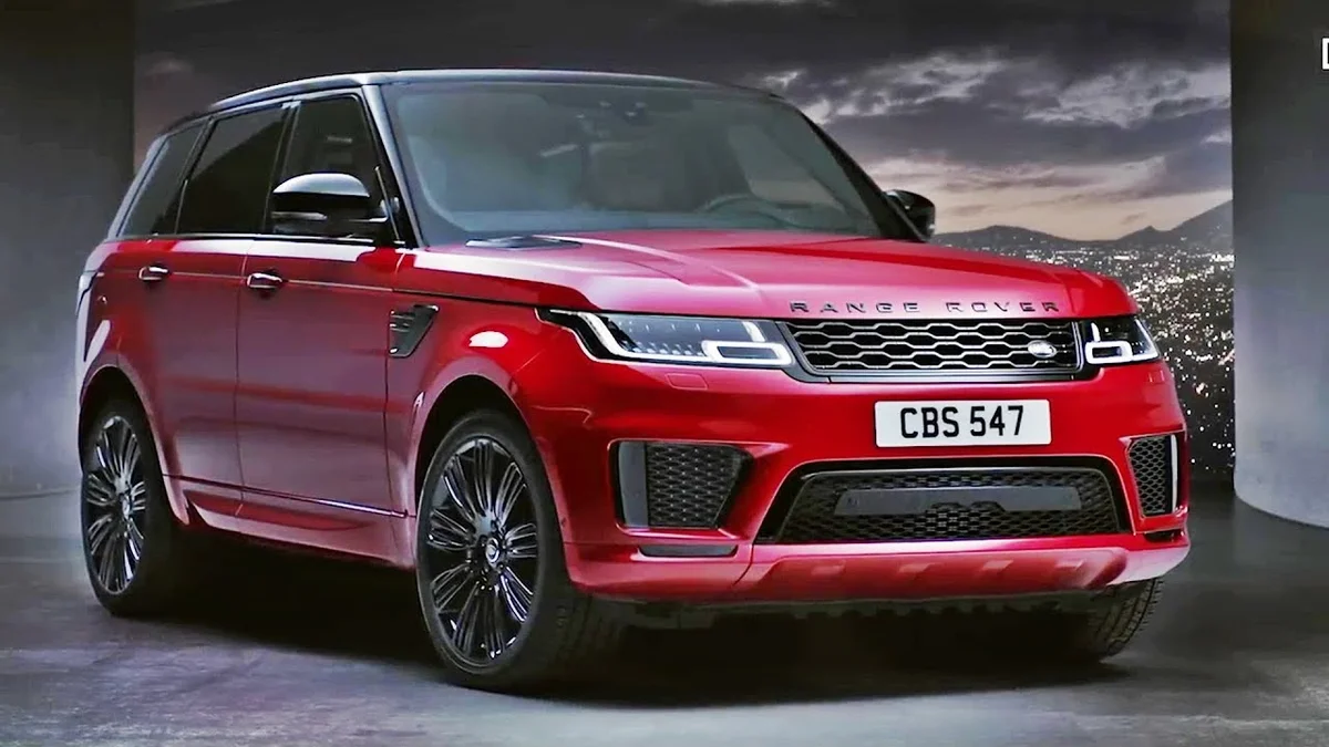 Ngoại thất Range Rover HSE Sport 2019 màu đen trên đường phố.