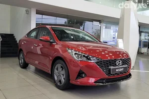 Hình ảnh minh họa về Hyundai Accent 2019 cùng các câu hỏi thường gặp liên quan đến việc sử dụng và mua xe cũ.