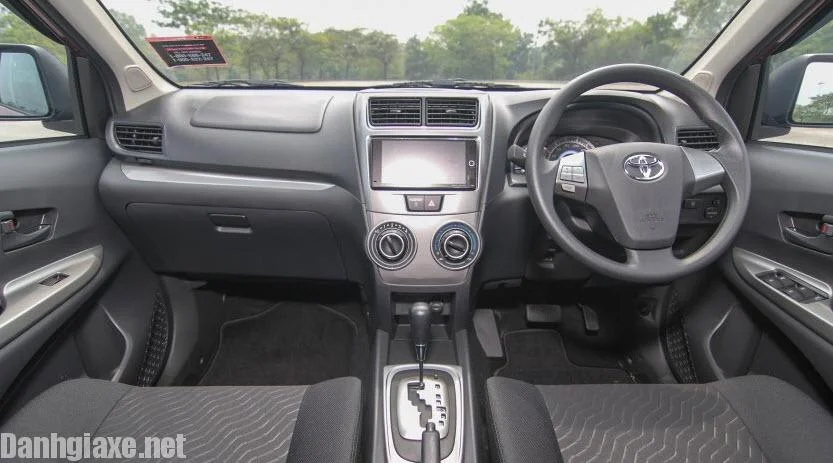 Ảnh tổng hợp nội thất và ngoại thất của Toyota Avanza 2019