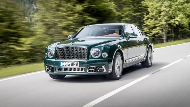 W.O. Bentley bên chiếc xe cổ, hình ảnh lịch sử hãng Bentley